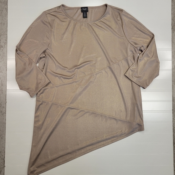 Chico's Travelers Womens Size Large Beige Gold Shimmer Asymmetrical Tunic Top - Picture 1 of 5